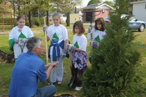 4-22-10-planttree